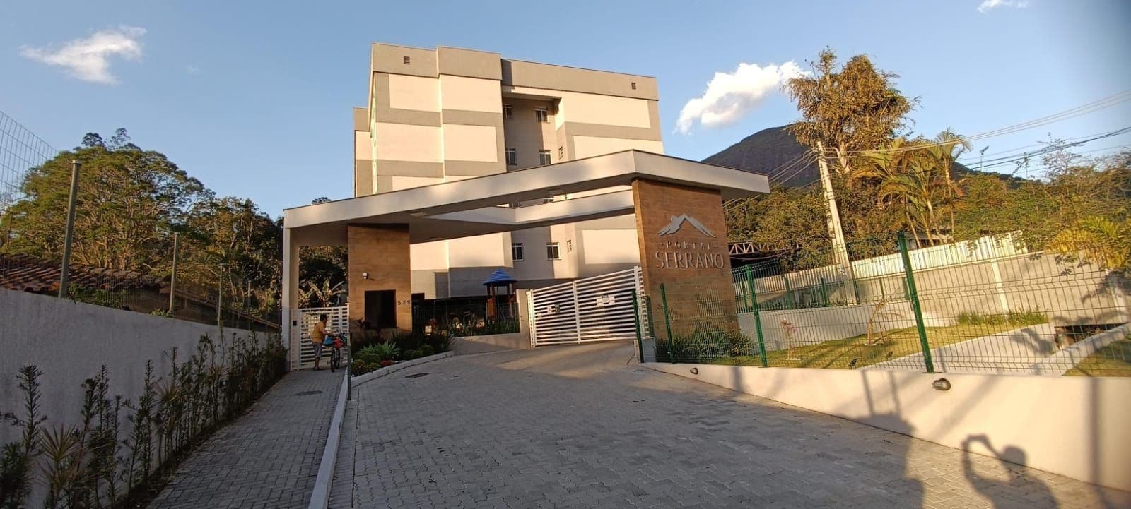 OPORTUNIDADE para morar ou investir, 2 qtos, elevador a 5 min do Centro! — Foto 1