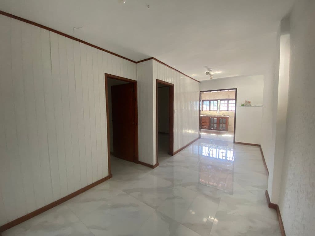 Casa com 2 quartos, reformada, a 5 minutos do centro da cidade — Foto 5