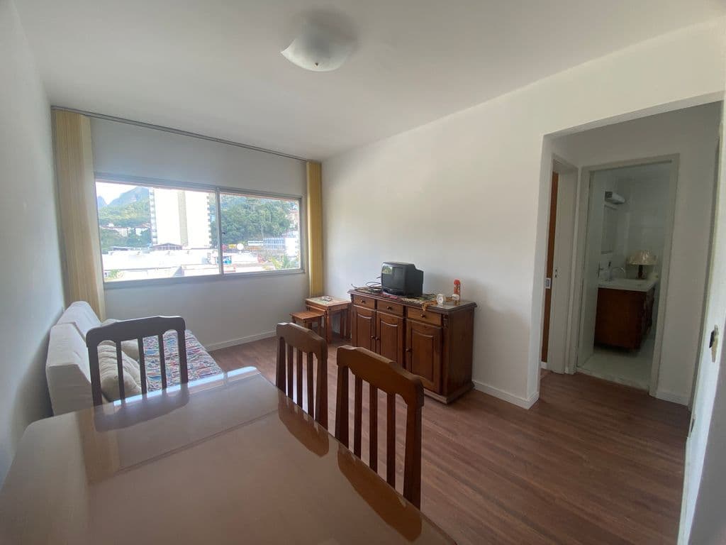 Apartamento 2 quartos próximo ao Recanto no Centro de Teresópolis / RJ — Foto 2
