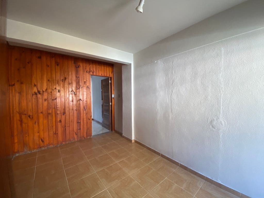 Casa com 2 quartos, reformada, a 5 minutos do centro da cidade — Foto 4