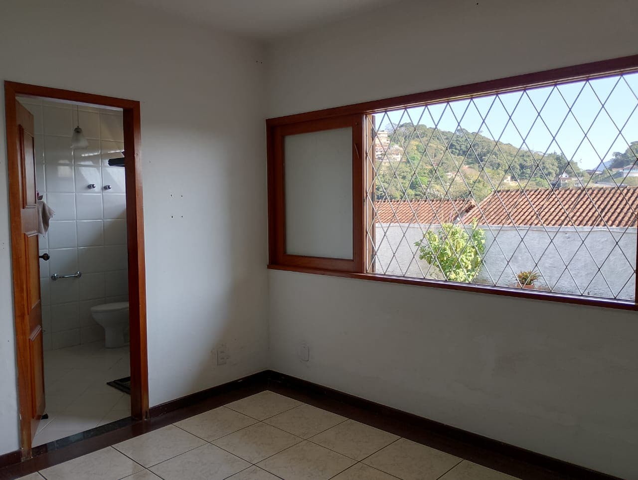 Oportunidade em Teresópolis – Imóvel com Potencial Comercial ou Residencial — Foto 23